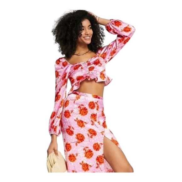 TOPSHOP Pink Red Floral Long Sleeve Crop Top With Roses Size 4 Ruffle Feminine - Picture 1 of 8